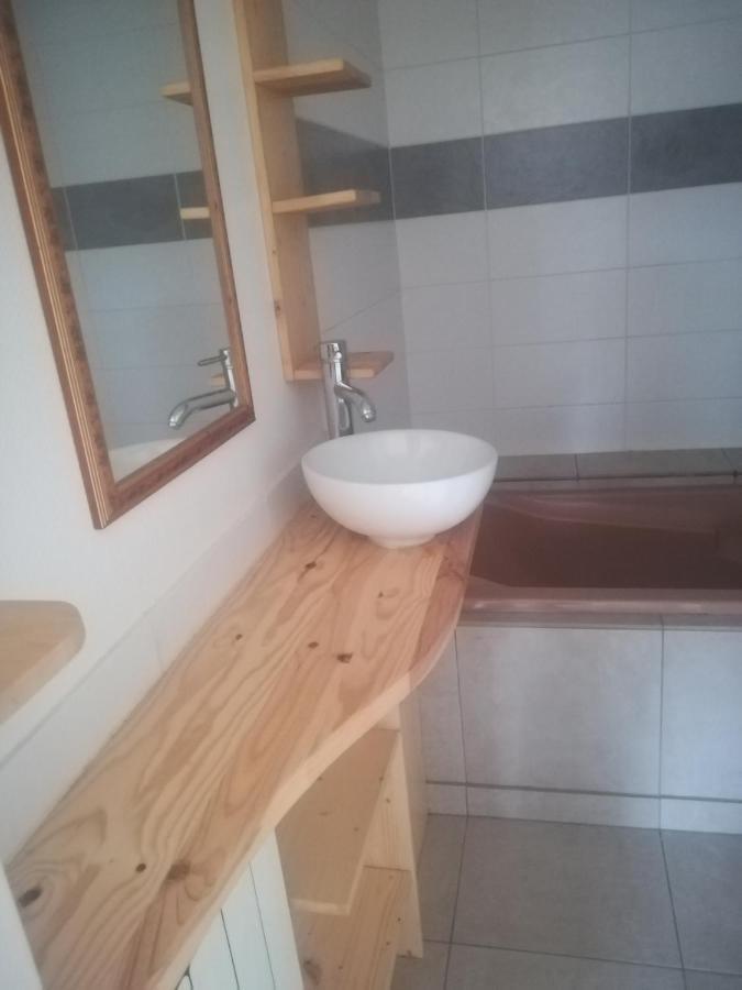Logement De Plein Pied A Mirecourt Exterior foto